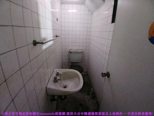 台中西區透天-11