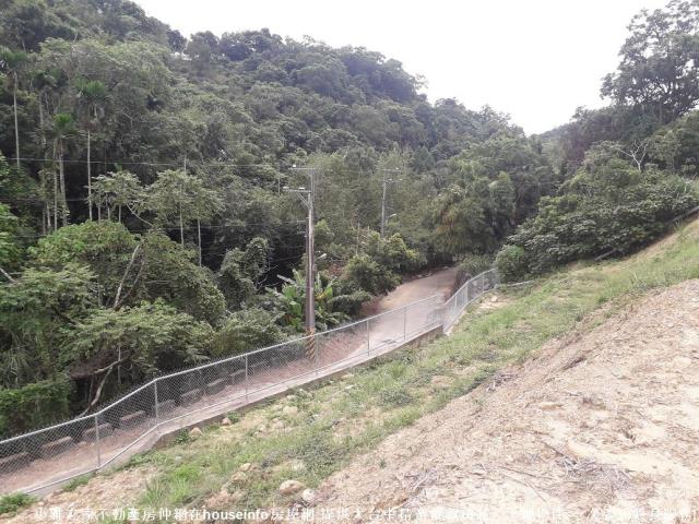 潭子山坡地-5